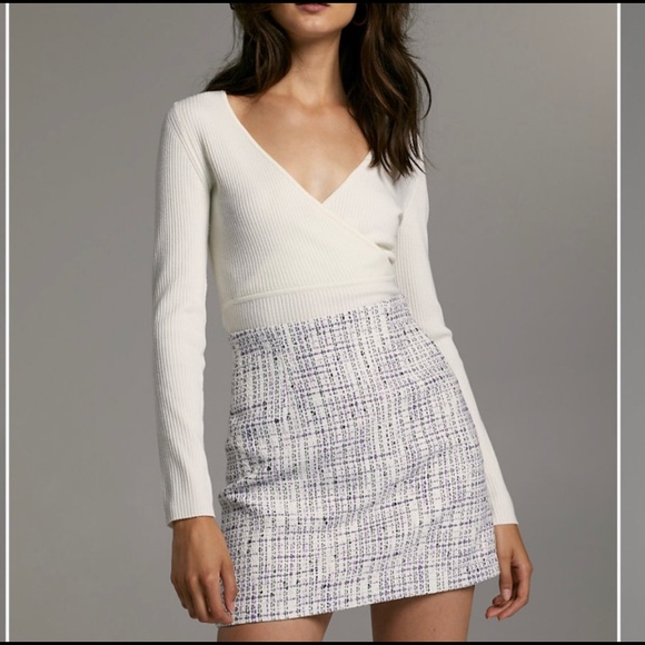 Aritzia Dresses & Skirts - Aritzia Babaton Bryn Tweed Skirt